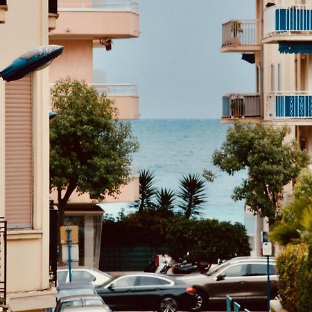 Appartement 2 Les Clematites Menton Kültér fotó